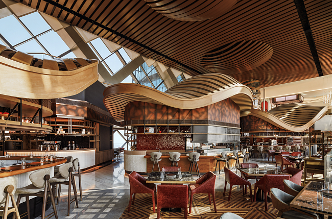 На бульваре The Link, возвышающемся на высоте 100 метров, гастро пространство Culinara представляет 12 ресторанов и баров с известными в городе кулинарными концепциями фото № 7