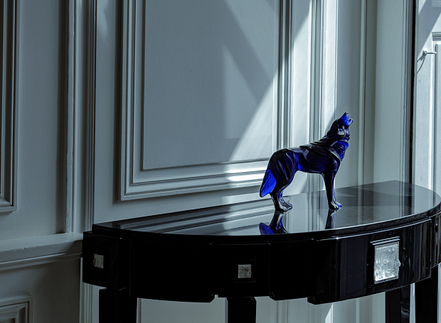 Lalique создали скульптуру хрустального волка эксклюзивно для России