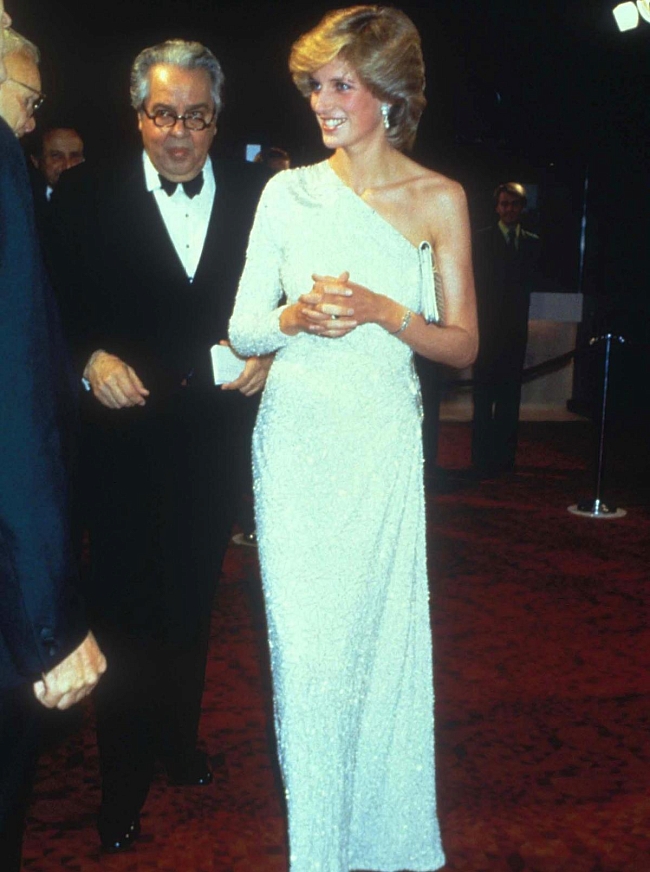 Принцесса Диана в платье Halston, 1983 год фото № 3