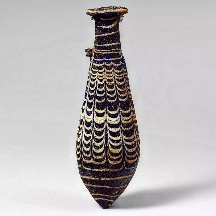 Стеклянный алабастрон(флакон для парфюма) II — середина I века до н.э. Фото: @ancientgreeceart фото № 3