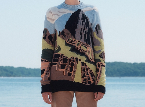 Мы нашли яркие забавные свитеры, которые скоро захотят все, в коллекции Gabriela Hearst Resort 2022