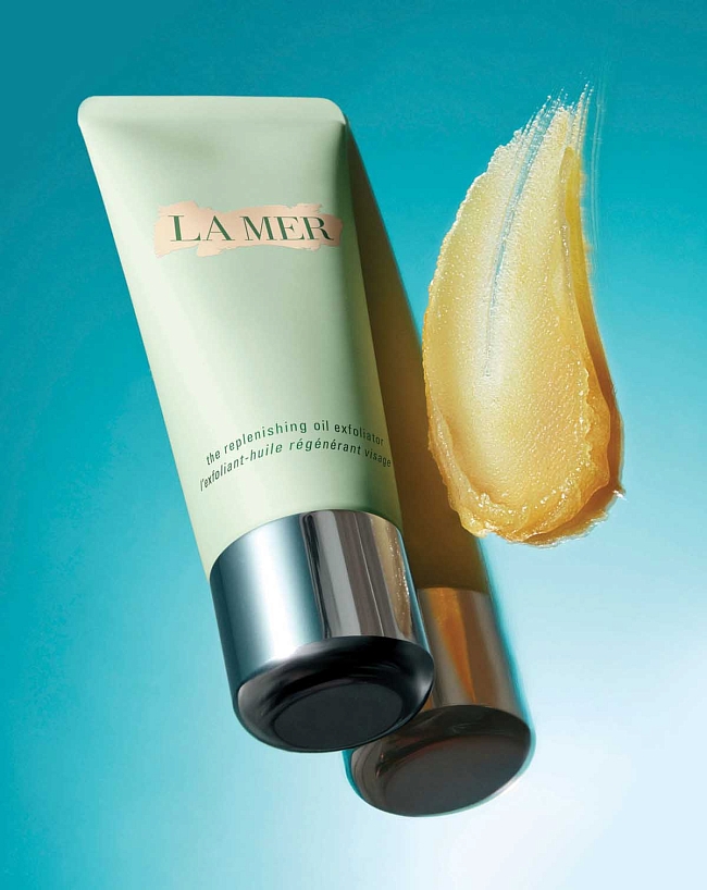 Восстанавливающее масло-скраб The Replenishing Oil Exfoliator от La Mer, 9 000 руб. фото № 3