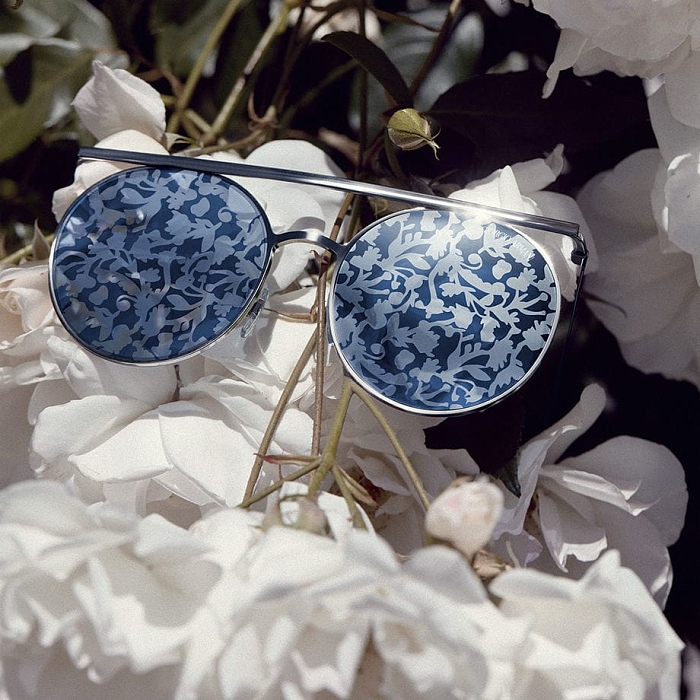 Вот так весна! Солнечные очки Giorgio Armani с цветами на стеклах фото № 3