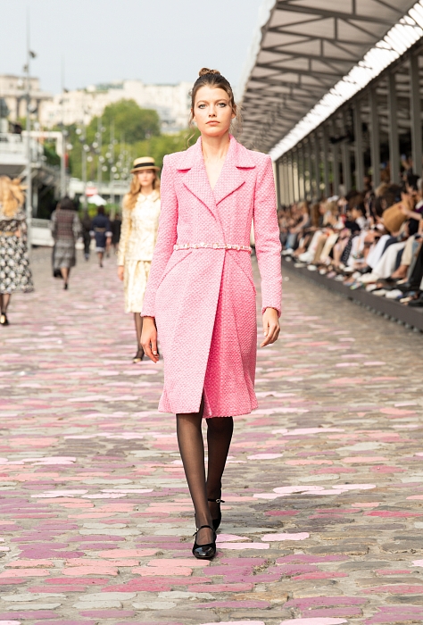 Chanel Haute Couture осень-зима 2023/24 фото № 16