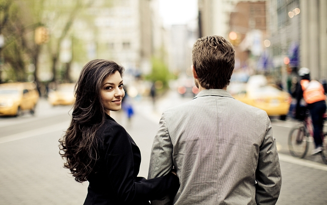 Как влюбить в себя мужчин: 10 советов для женщин