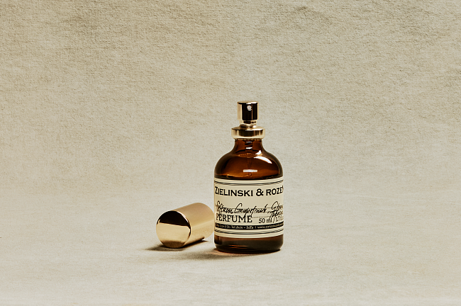 Бьюти-дайджест: регенерирующий бальзам для тела Algotherm, новый парфюм Zielinski & Rozen и звуковая зубная щетка FOREO фото № 2