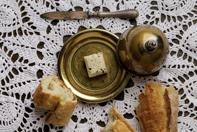 Гастро-неделя: Mamie Bistro x The Butter Club, воскресный бранч в BURO Bistro и мастер-класс от Lili Archive в КМ20 фото № 1