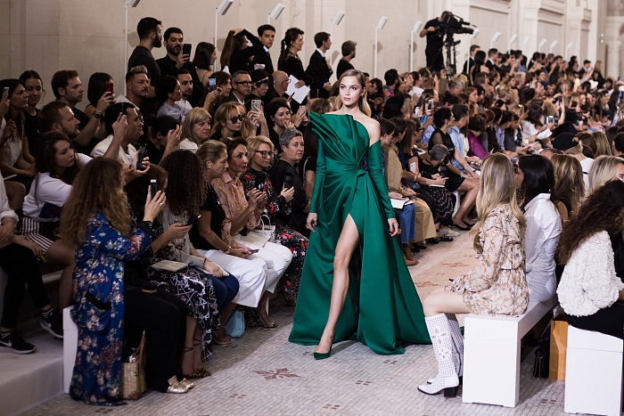 Фантастически красивые платья из коллекции Elie Saab Couture 2018/2019 фото № 7