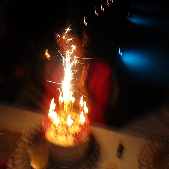 Торт на дне рождения Дуа Липы фото № 4