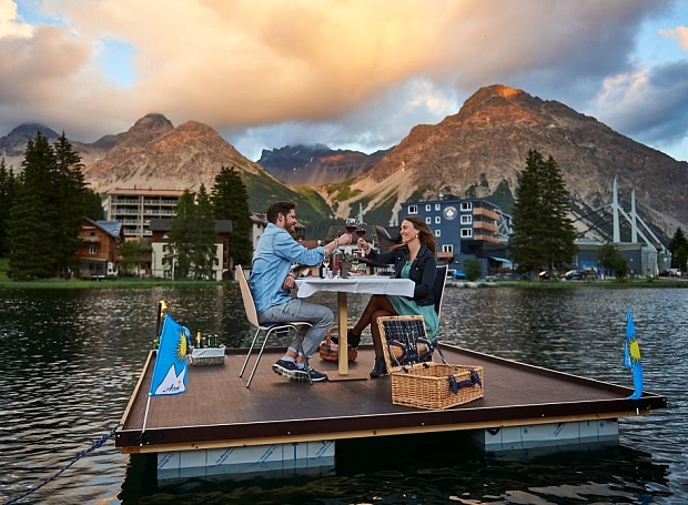 «Тиндер на природе»: швейцарский курорт Ароза поможет гостям встретить свою любовь
