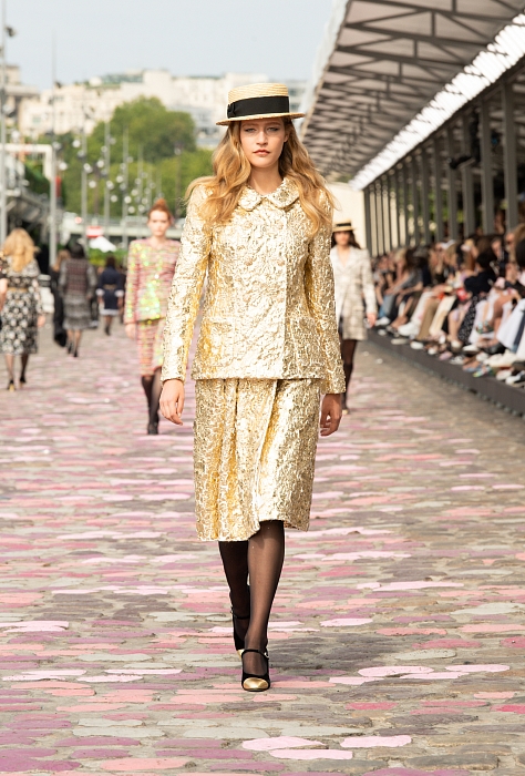 Chanel Haute Couture осень-зима 2023/24 фото № 14