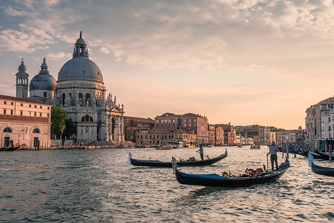 Срываем маски: незнакомые туристам места в Венеции фото № 1