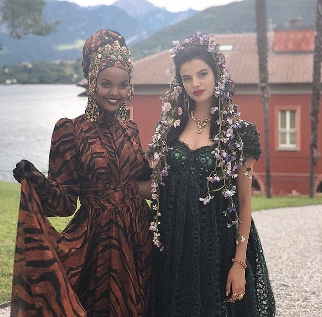 Показ Dolce&Gabbana Alta Moda на озере Комо фото фото № 11