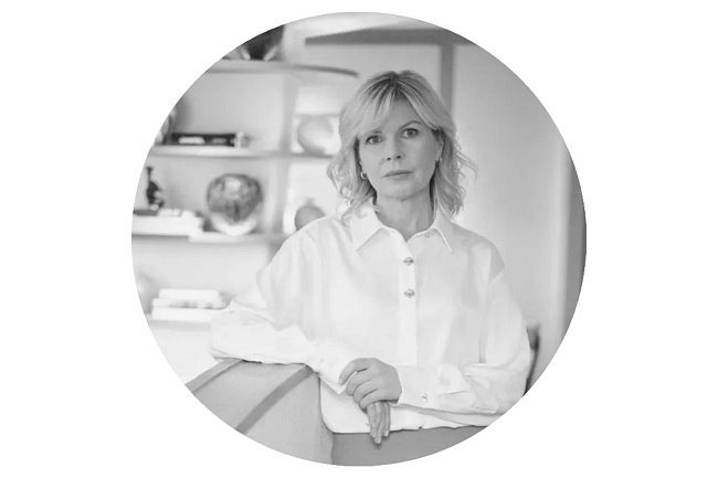 Анастасия Иванова — директор Фонда Cosmoscow фото № 1