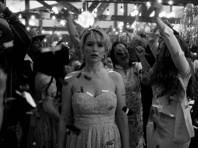 Дженнифер Лоуренс и Роберт Паттинсон — о фильме «Умри, моя любовь», химии в кадре и родительстве фото № 3