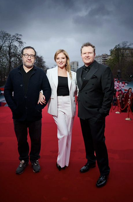 Владимир Котт, Анна Банщикова в украшениях Mercury и Антон Маслов фото № 25