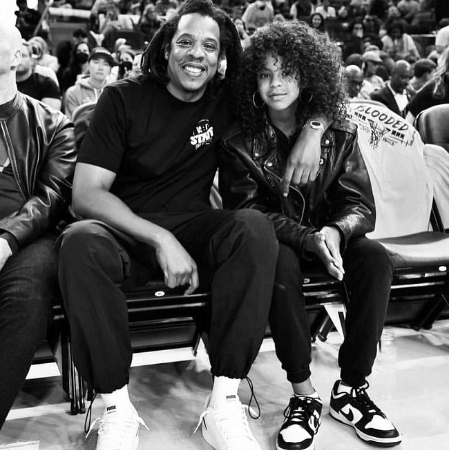 Jay-Z с дочерью. Фото: @jayzz_official фото № 19