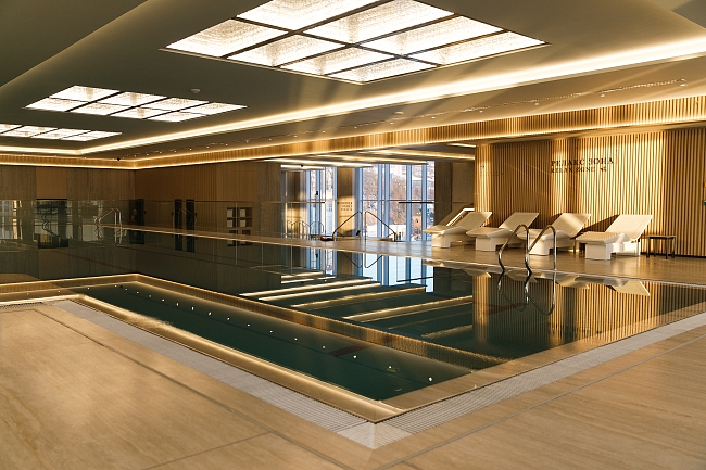 Дайджест красоты: инновационная методика в Swiss Beauty Clinic, открытие студии растяжки SMSTRETCHING в Санкт-Петербурге, косметика с искусственным интеллектом от HELMS фото № 12