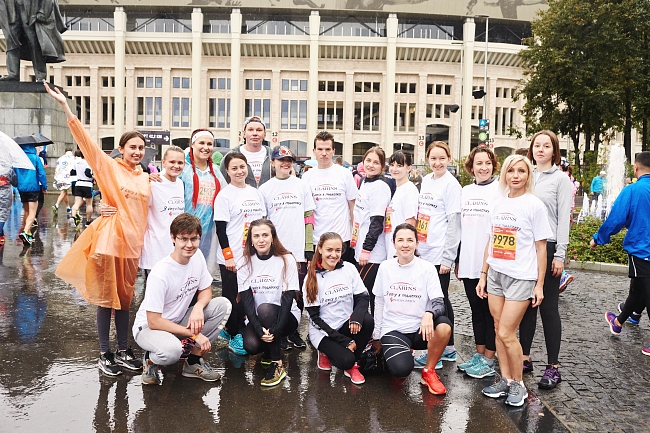 Сотрудники компании Clarins примут участие в благотворительной акции «Милосердие на бегу» фото № 1