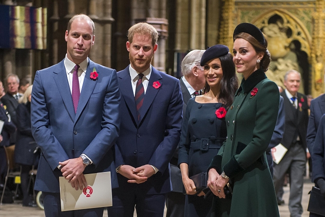 Принц Гарри и Меган Маркл выйдут из благотворительного фонда принца Уильяма и Кейт фото № 1