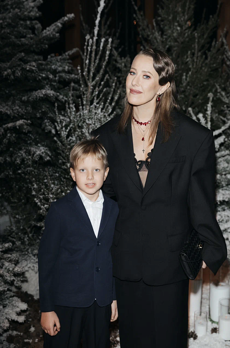 Ксения Собчак с сыном фото № 8