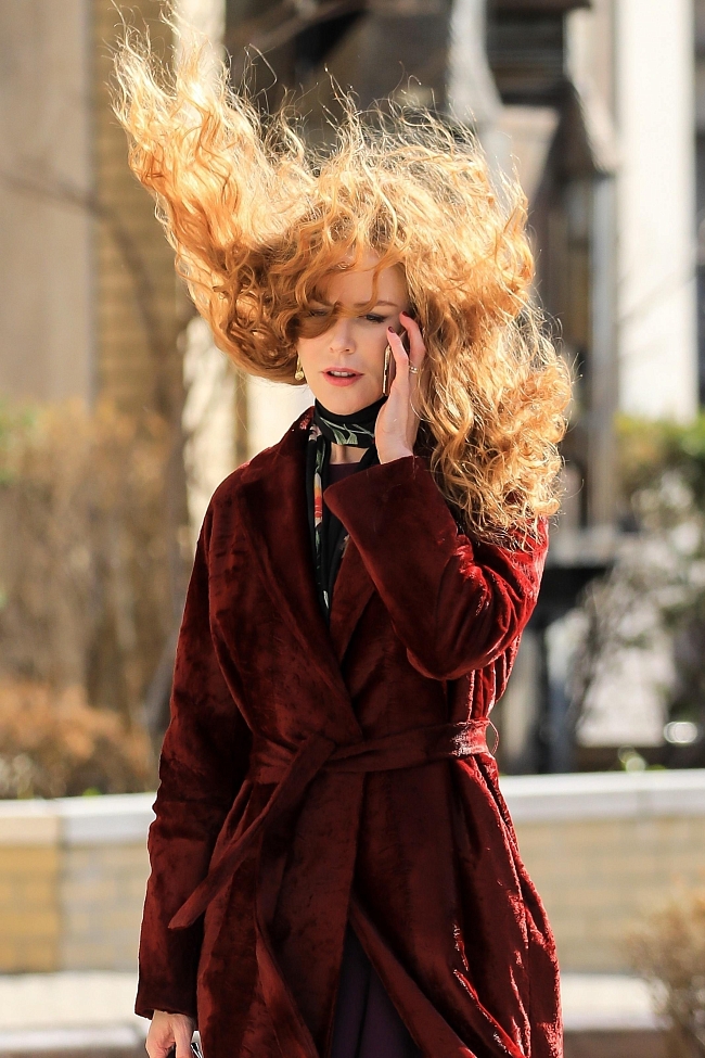 Волосы — огонь: Николь Кидман на съемках нового фильма фото № 2