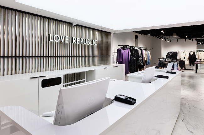 LOVE REPUBLIC открывает свой самый большой магазин в ТРЦ «АФИМОЛЛ Сити» фото № 8
