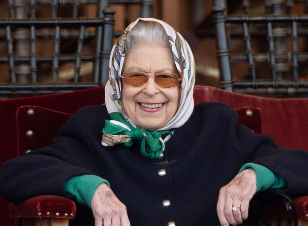 96-летняя Елизавета II в прекрасном настроении посетила Королевское конное шоу