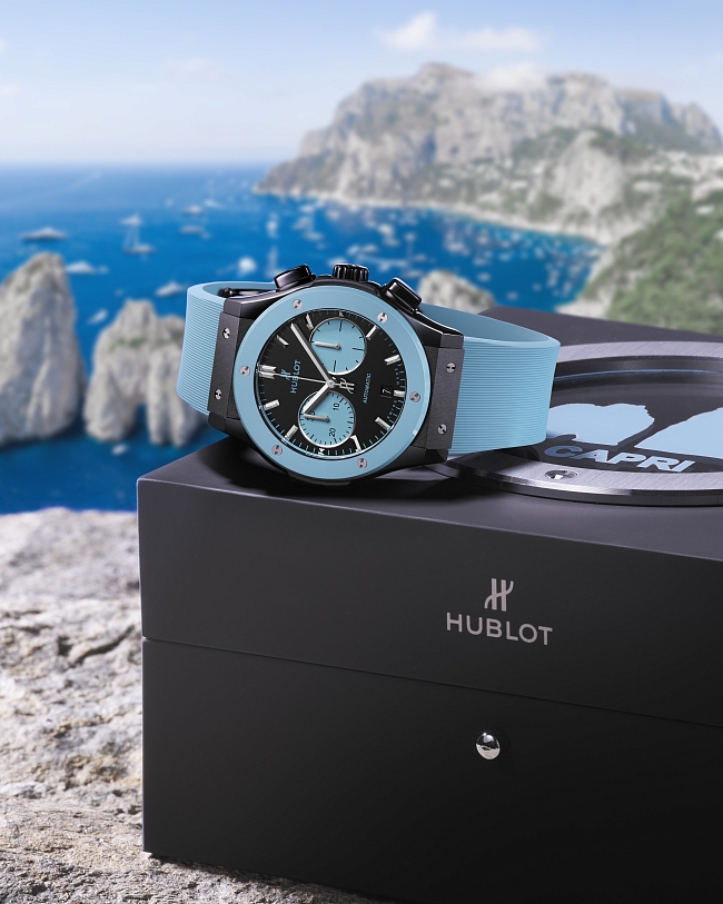 Уникальная задняя крышка новых Hublot Classic Fusion Chronograph Special Edition Capri фото № 3