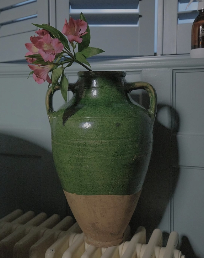 Настенные ковры, бахрома и винтажная мебель: тренды дизайна интерьера фото № 4