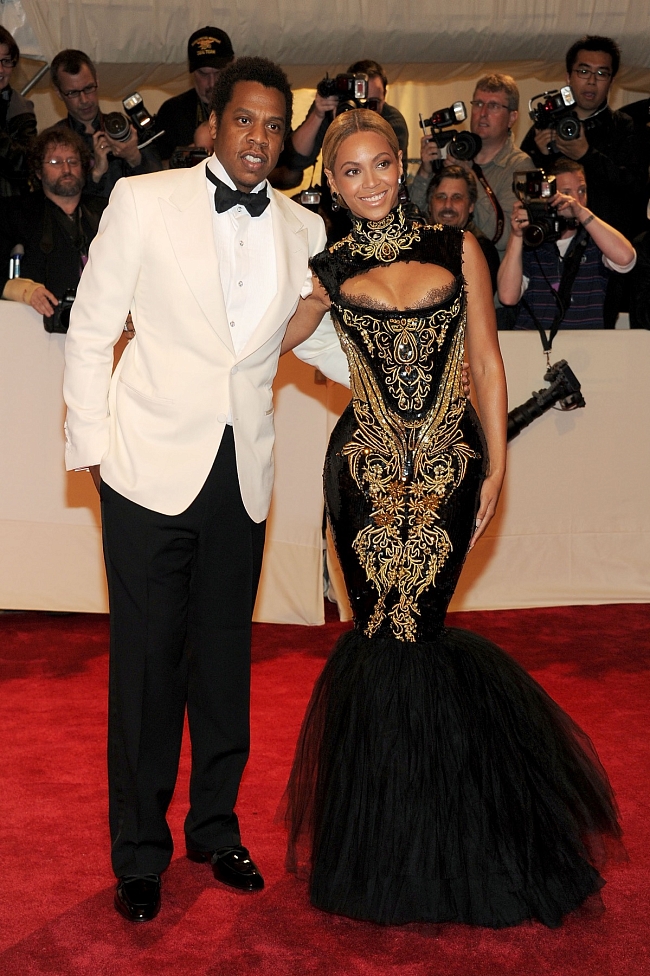 Jay-Z и Бейонсе в Emilio Pucci, 2011 год фото № 4