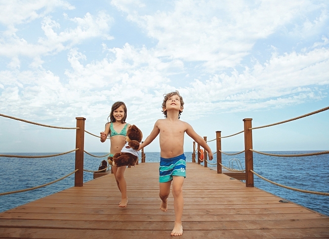 Море радостей: 10 лучших мест для пляжного отдыха с детьми фото № 1