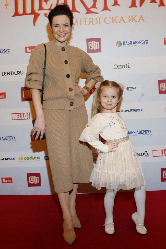 Анна Пескова с дочерью фото № 3