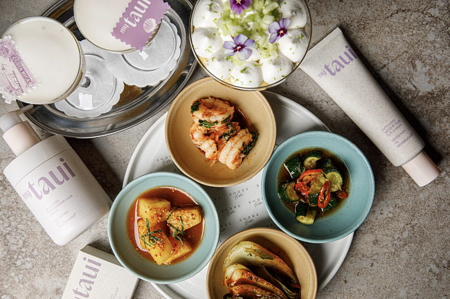 Гастро-неделя: праздник любви в Selfie, All Day x BLCV и сет «Сибирское застолье» в Manul фото № 9