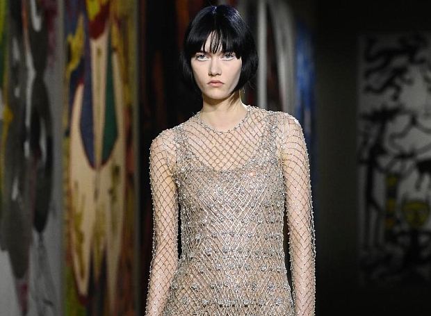 Минимализм — главная тема в коллекции Dior Haute Couture 2022