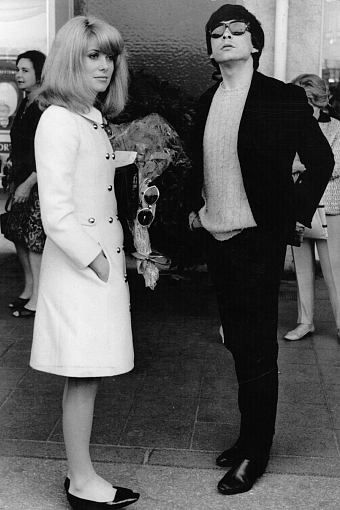 Катрин Денев c Дэвидом Бейли на Каннском кинофестивале, 1966 год фото № 10