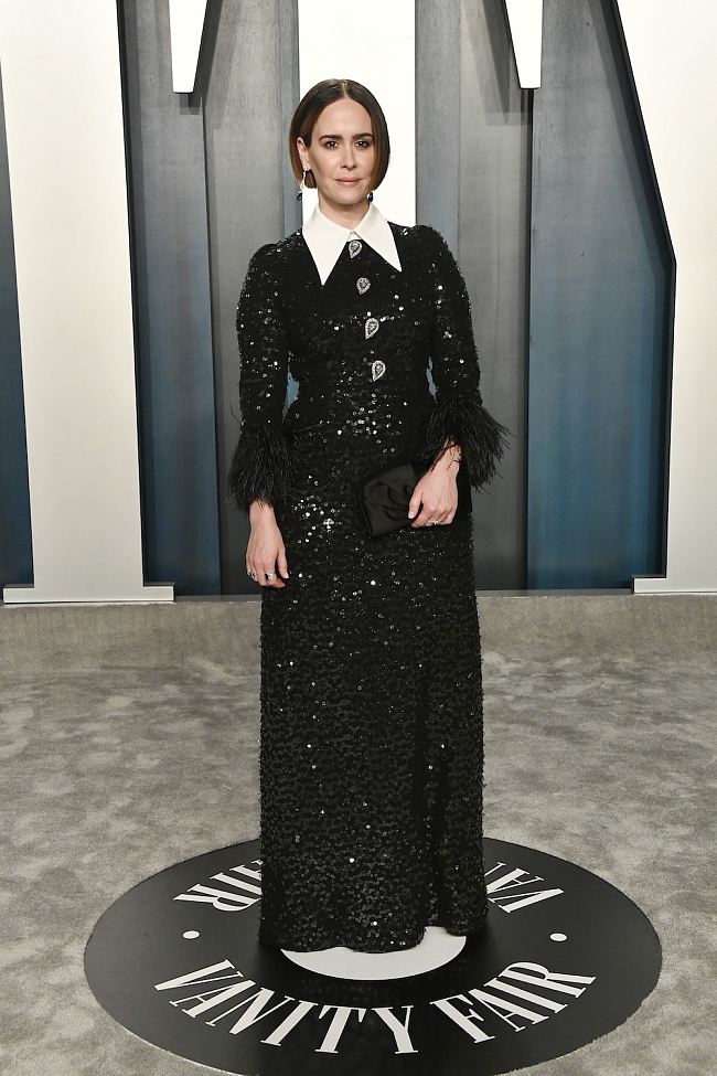 Сара Полсон в Andrew Gn на вечере Vanity Fair церемонии «Оскар», 2020 год фото № 5