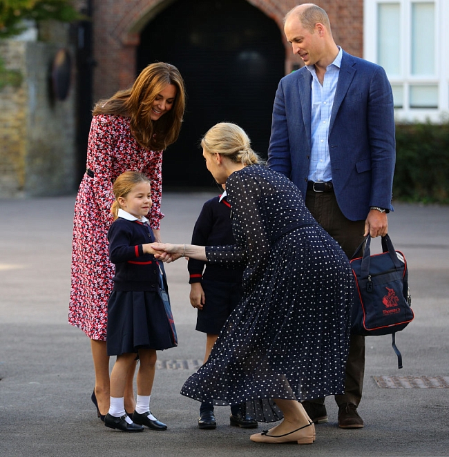 Кейт Миддлтон и принц Уильям отвели детей в школу фото № 2