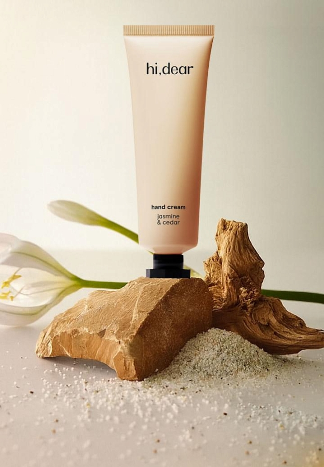 Бьюти-дайджест: новая версия легендарной сыворотки Clarins, коллаборация i do beauty х Philosophy by Alex Kontier, гамма THALION фото № 13