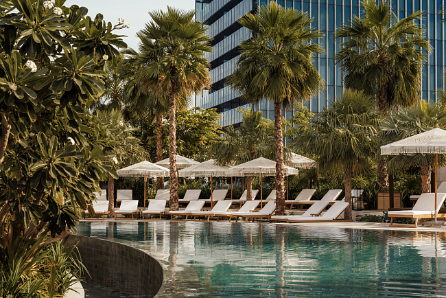 Зона отдыха у бассейна Garden фото № 5