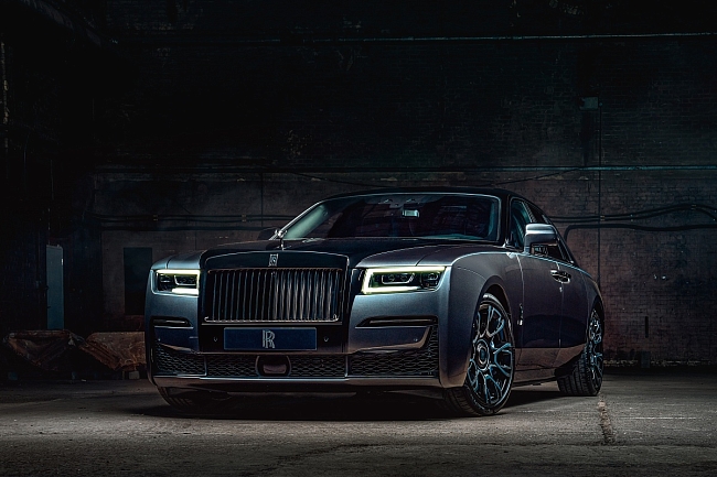 Rolls-Royce Black Badge Ghost фото № 1