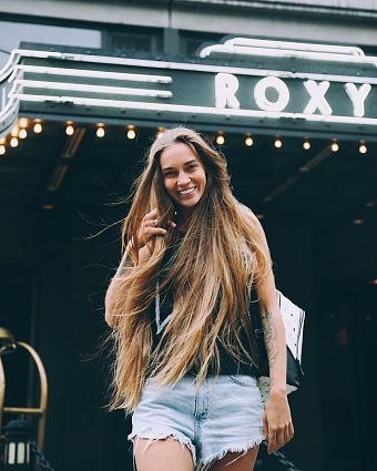 «Лучше густое каре, чем «жидкая» длина»: блогер Владлена Варламова о том, как отрастить волосы фото № 14