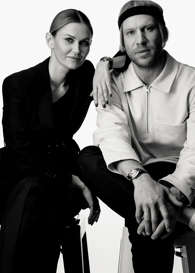 Алиса Чумаченко и Иван Дорн в часах Pasha de Cartier фото № 4