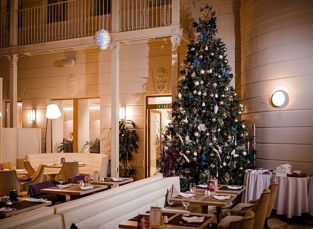 Hotel Indigo St. Petersburg — Tchaikovskogo позаботится о новогоднем меню для гостей Северной столицы
