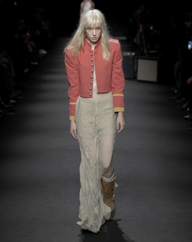 мундир — новая альтернатива классическому жакету фото № 4 Ann Demeulemeester SS’26 фото № 4
