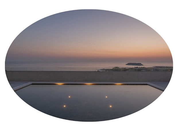 Travel-дайджест: переосмысленный велнес на курорте Velassaru Maldives, открытие The Standard в Паттайе и новые бранчи в Banyan Tree Dubai 