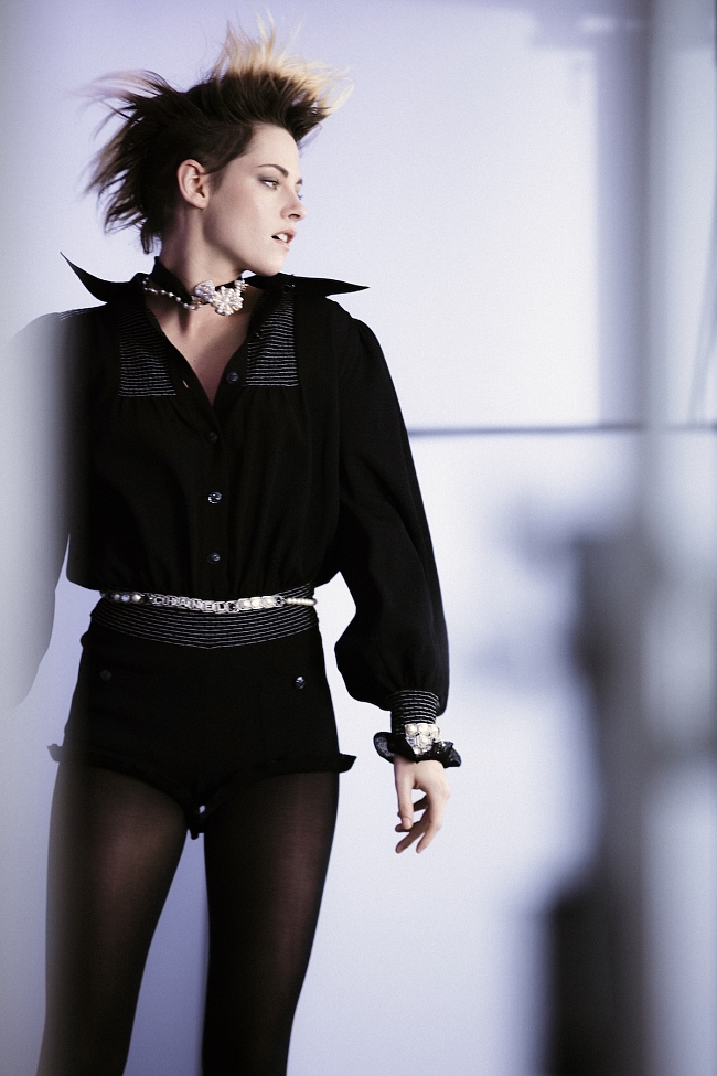 Кристен Стюарт стала лицом новой рекламной кампании Chanel весна-лето 2020 фото № 2