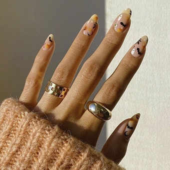 Тематические рисунки на ногтях на Хэллоуин (фото: @overglowedit) фото № 16