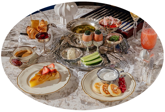 24 часа в Петербурге: как отправиться в северную столицу, а попасть во Францию? фото № 8