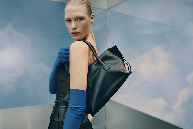 Модный дайджест: капсульная коллекция сумок «Меха Екатерина», показ SERGEY SYSOEV и другие новости фото № 4